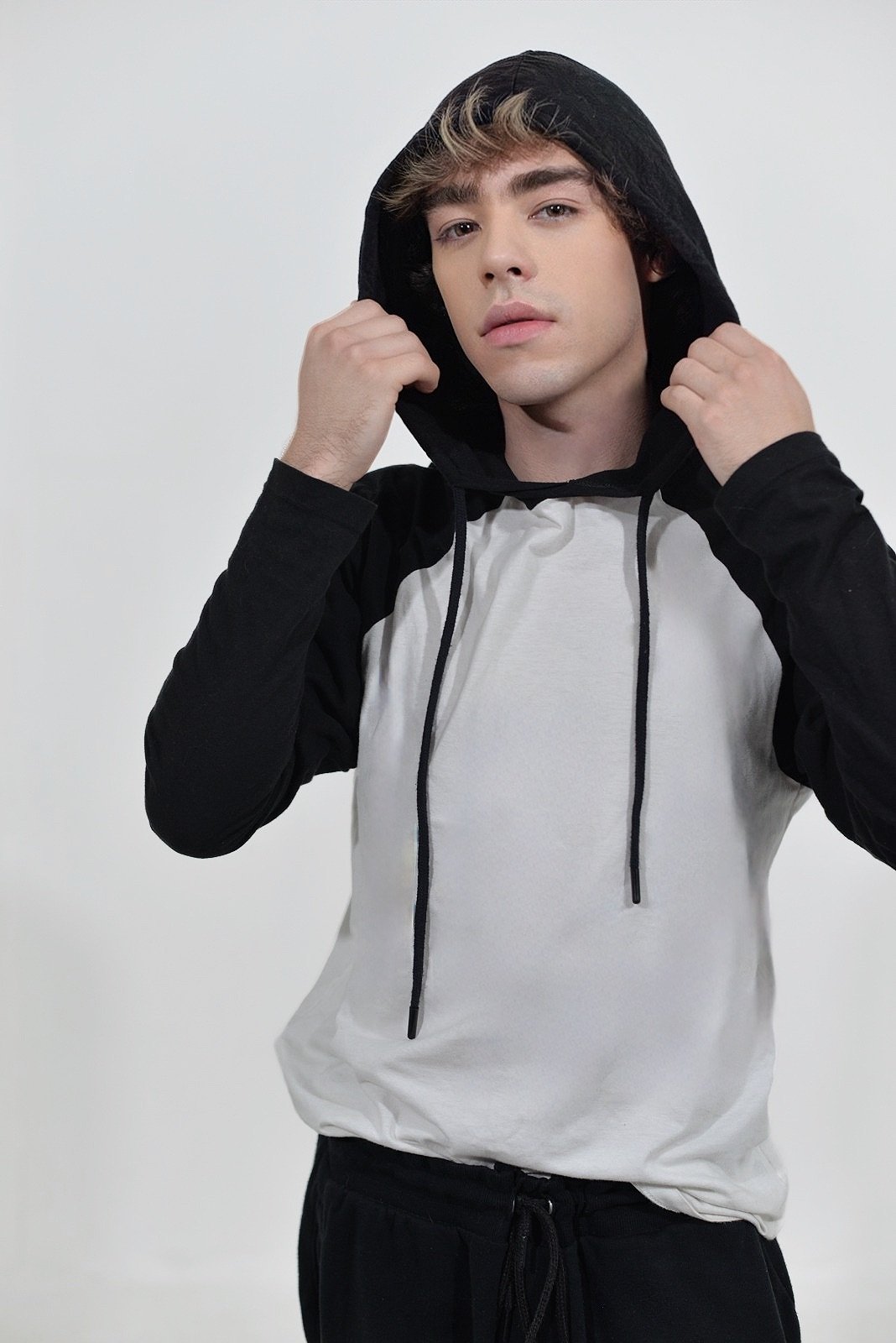 Beleza — close com o fundo rosa